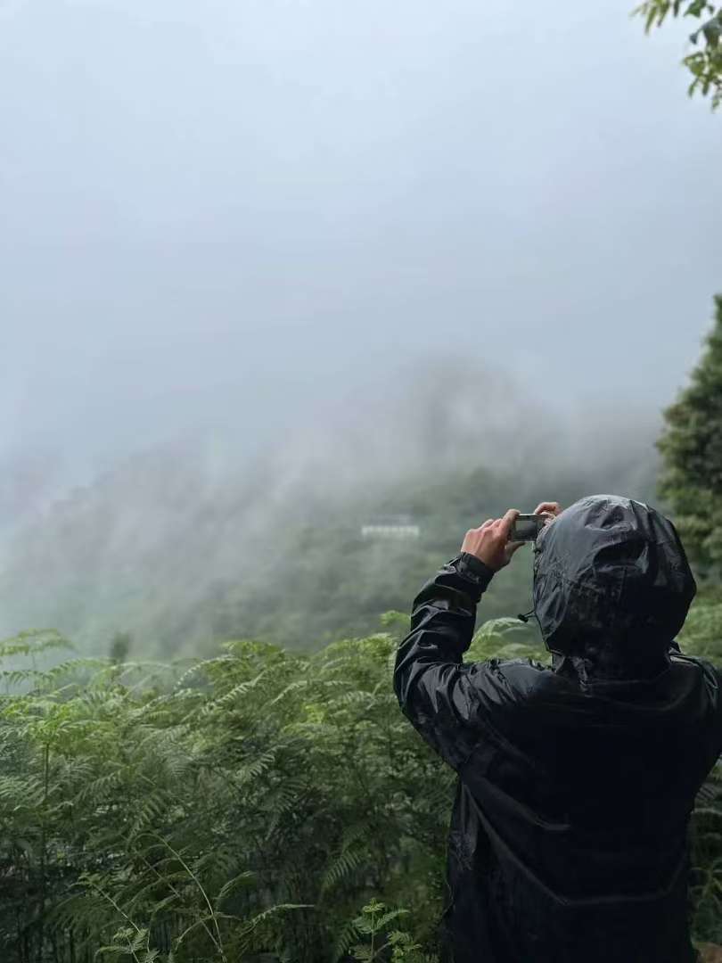 (4-11月) 苍山西坡露营