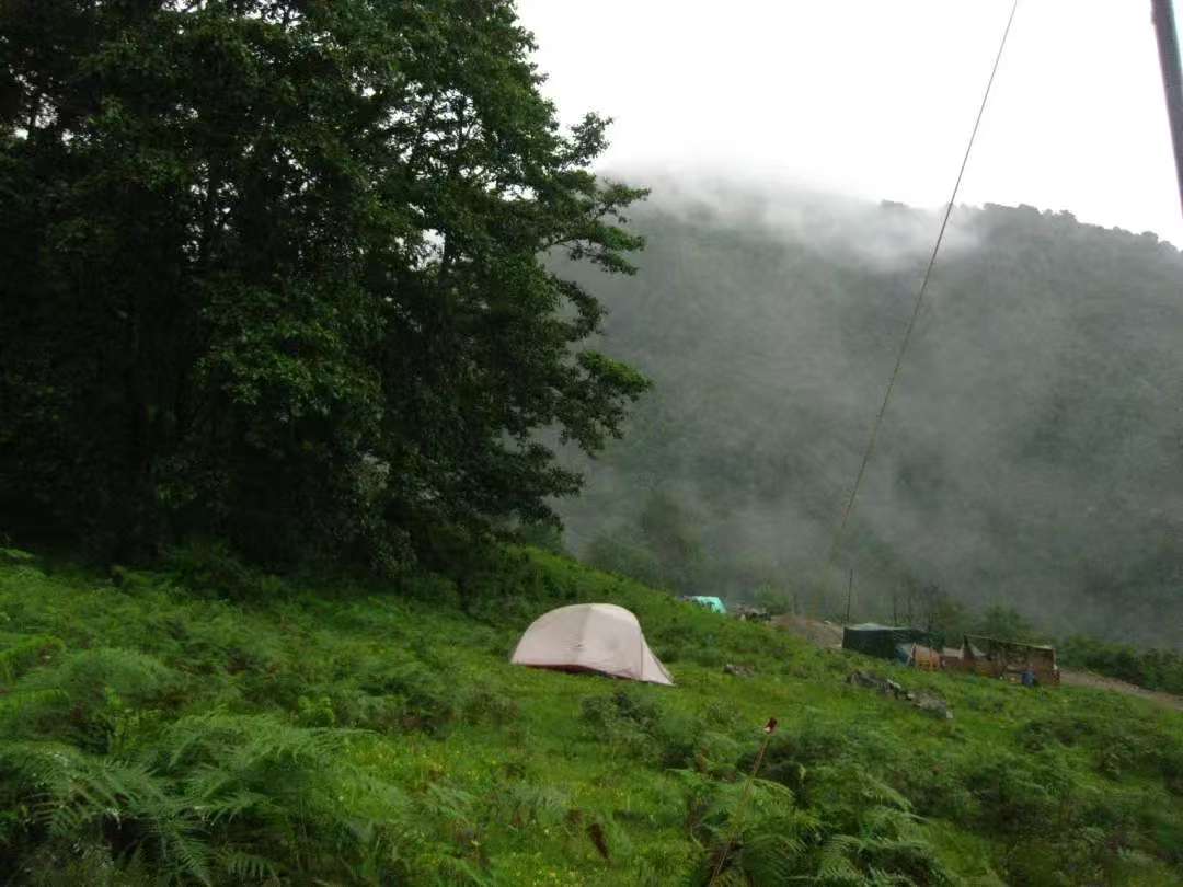 (4-11月) 苍山西坡露营