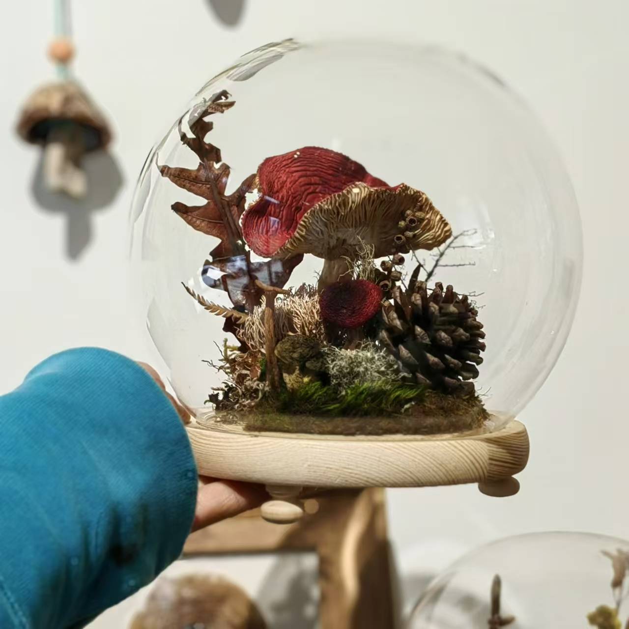 制作「蘑菇灯」| 用自己森林里采集的蘑菇