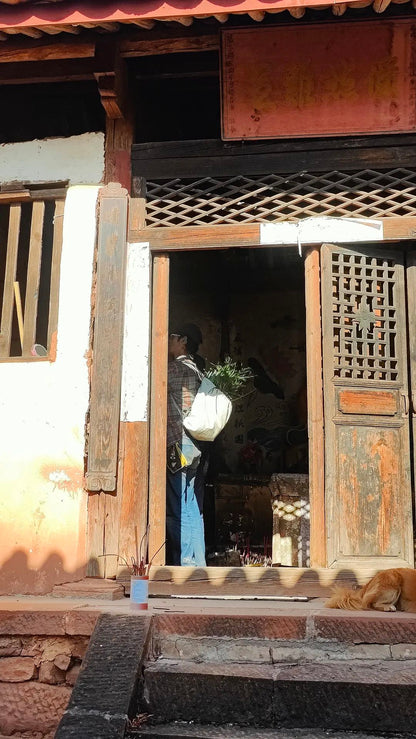 Explorez le village de Nuodeng : visite du village antique millénaire de Yanma de 2 jours