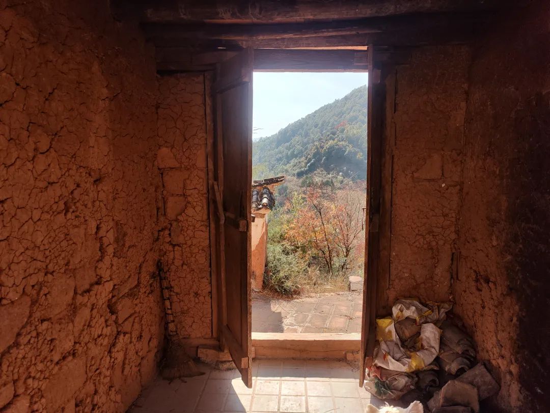 Explorez le village de Nuodeng : visite du village antique millénaire de Yanma de 2 jours