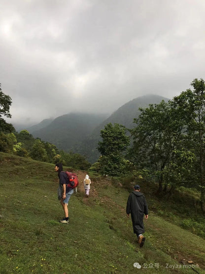西坡山里人家的一天